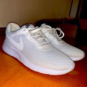 Nike Tanjun White